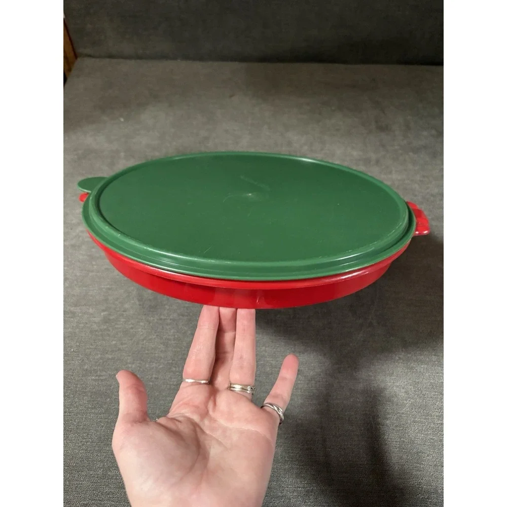 Tupperware Take Along Party Susan Divided‎ Relish Tray Red With Green Lid